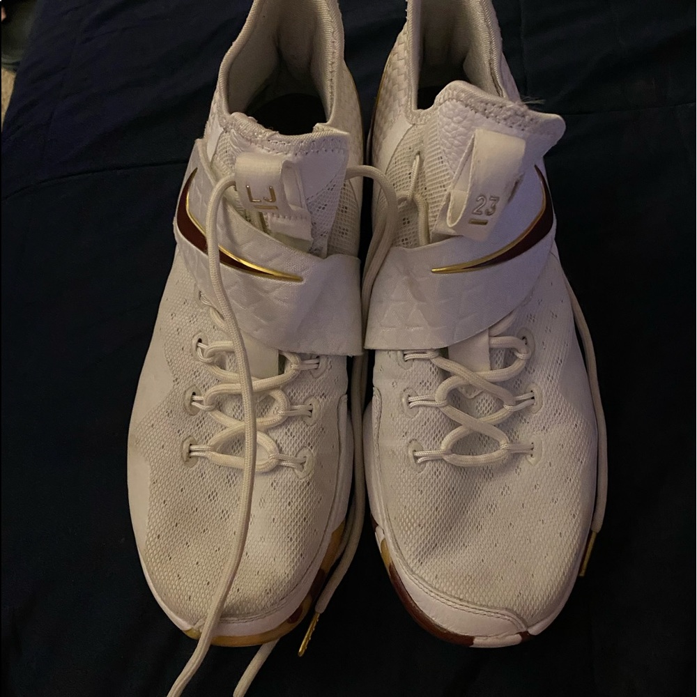 LeBron 14 White Cavaliers
